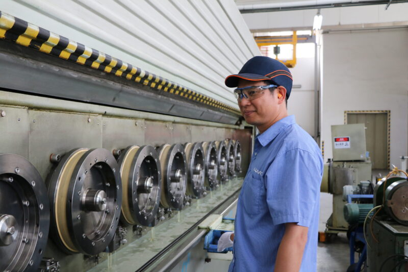 Luvata Zhongshan employee